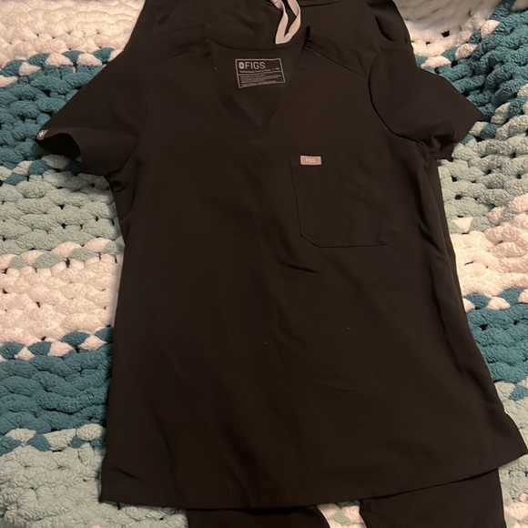 NWOT XS FIGS black scrub set - Picture 3 of 4